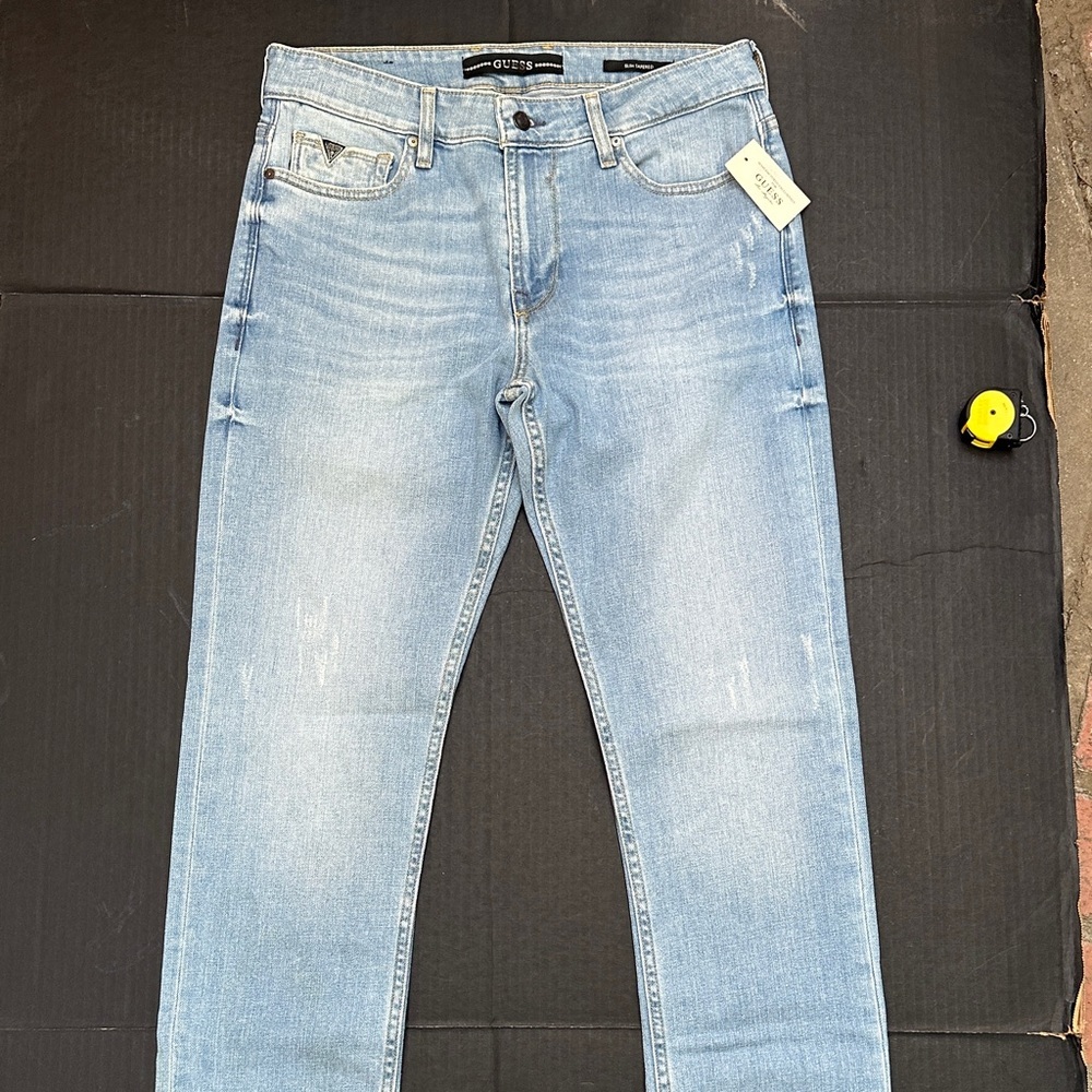 New Guess Men's Slim tapered Jeans in Light Blue Sz 32
